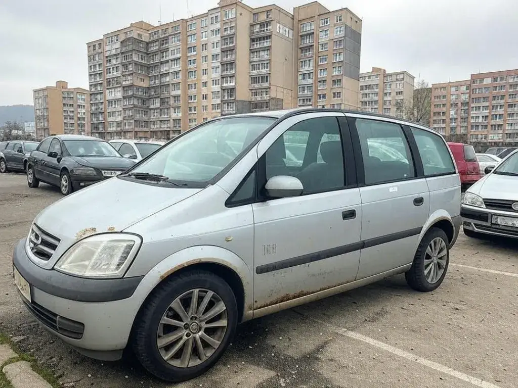 изоставени автомобили